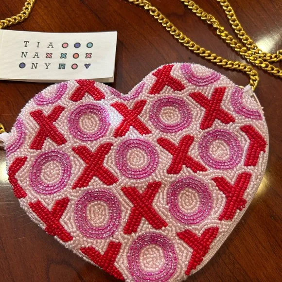NWT Tiana NY XOXO Heart Chain Strap Bag - Picture 7 of 11
